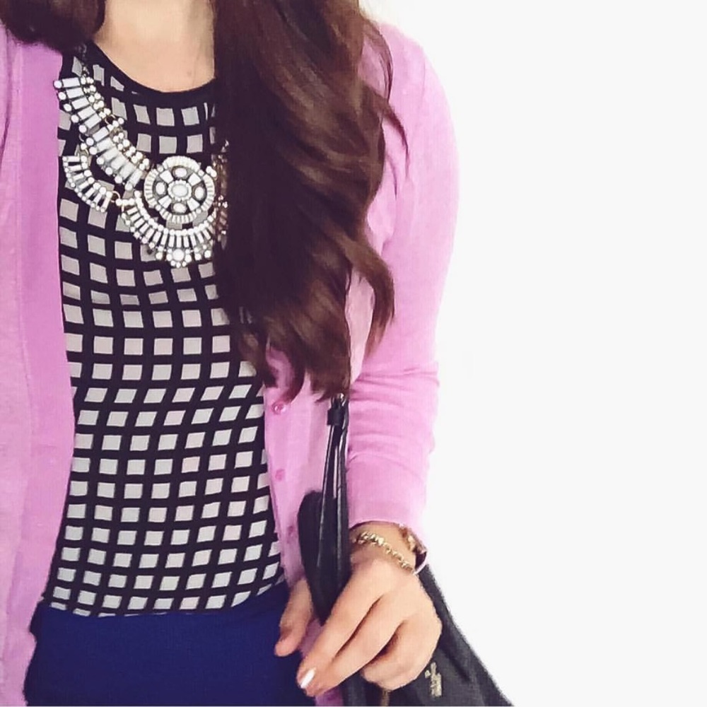 Beautiful White Statement Necklace - image 2